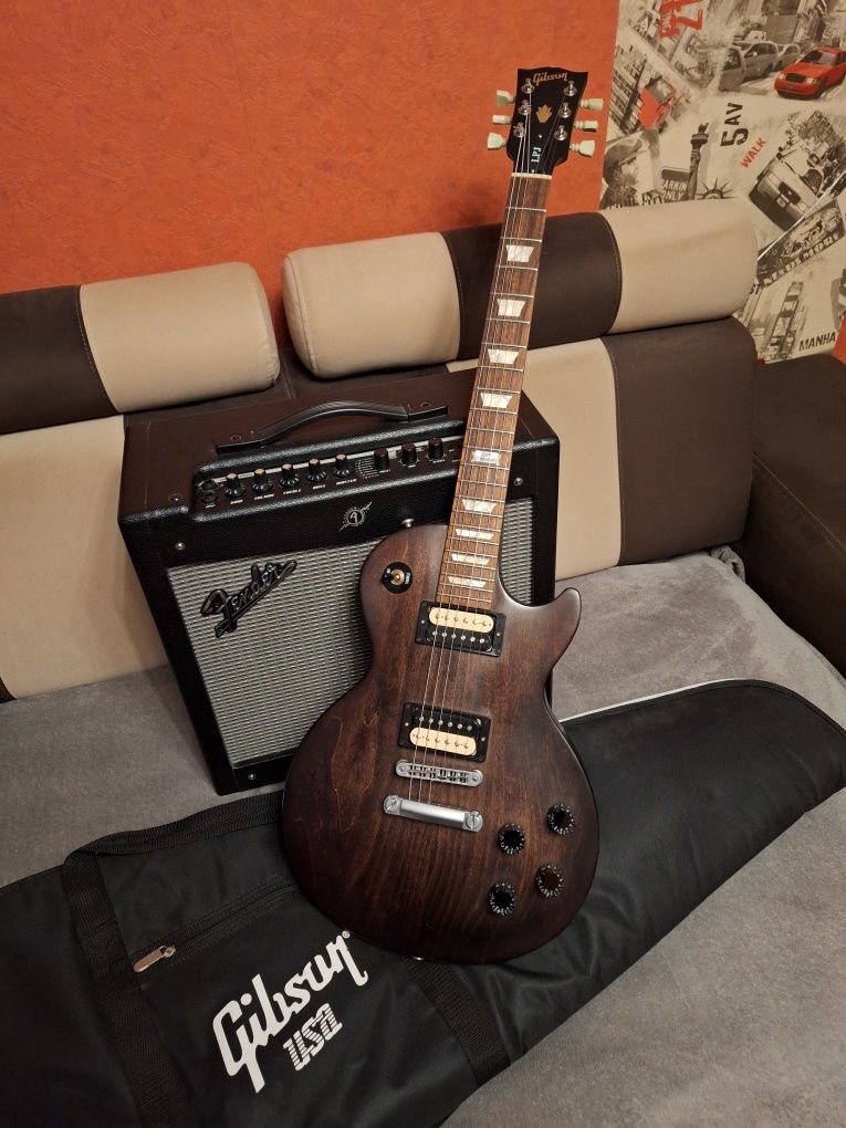 Gibson LPJ 2014 + Fender Mustang II