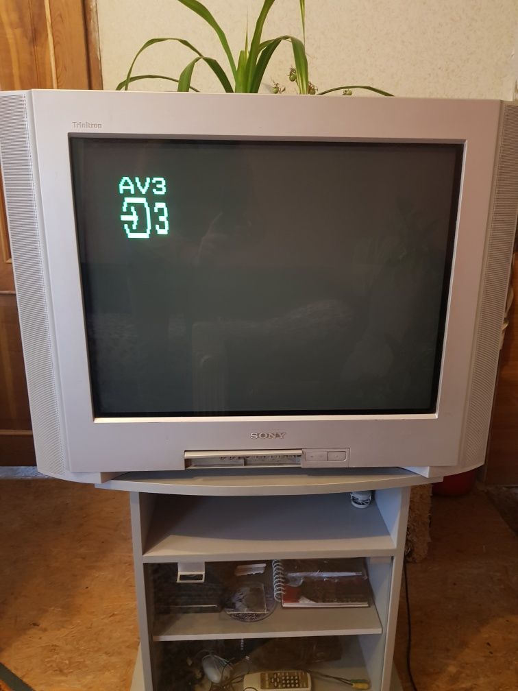 Телевизор Sony trinitron