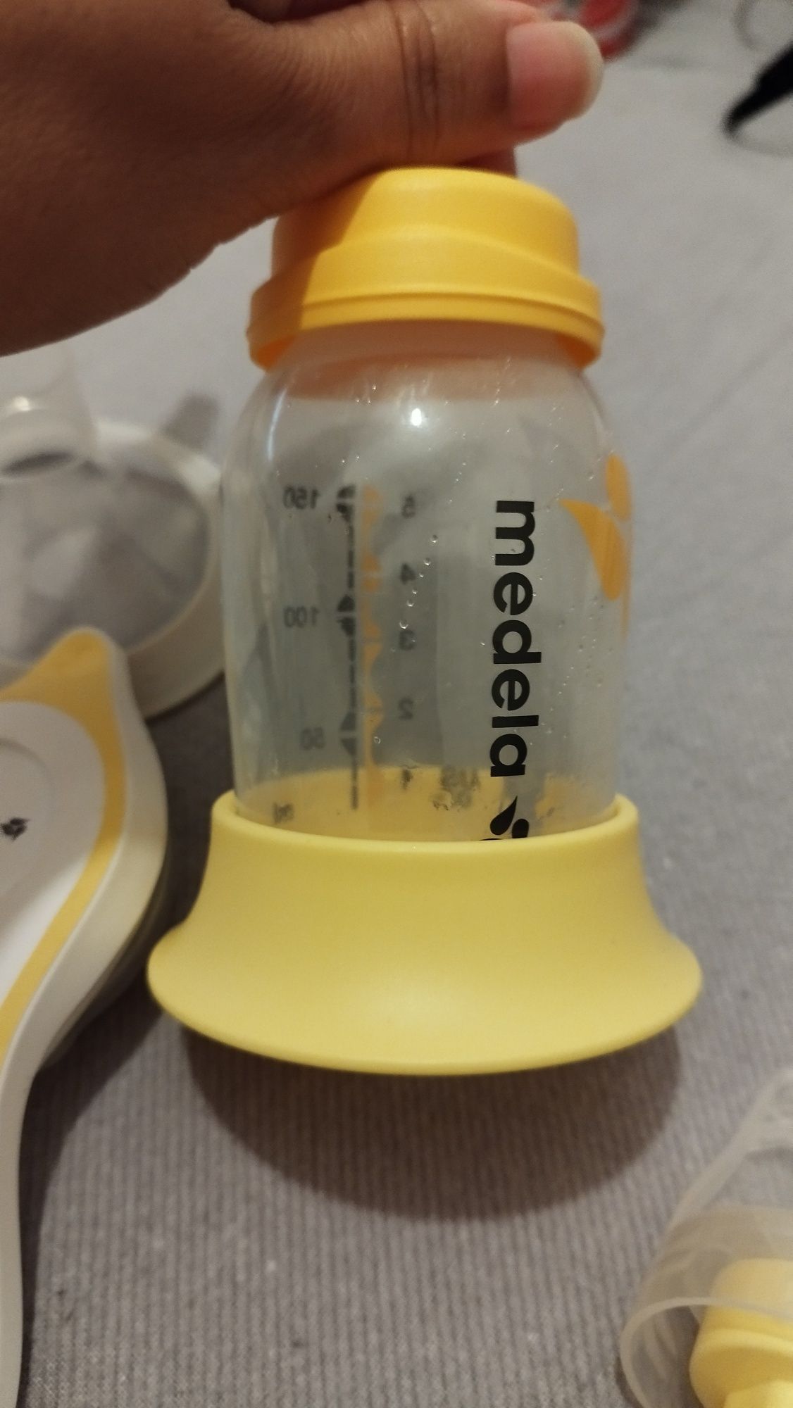 Extrator medela manual