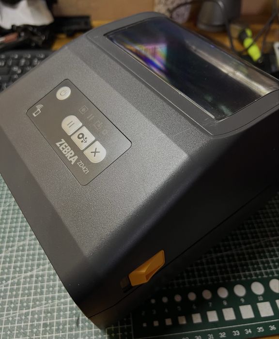 Термопринтер етикеток, штрих-кодів Zebra ZD421 для Нової Пошти