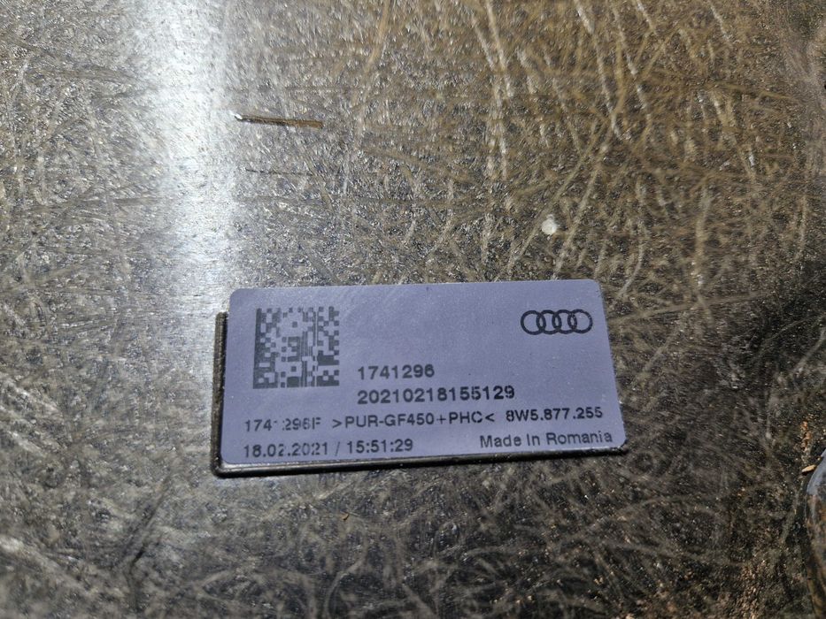 Сонцезахисна шторка люка Audi A4 B9 2018 2021 2022 2023