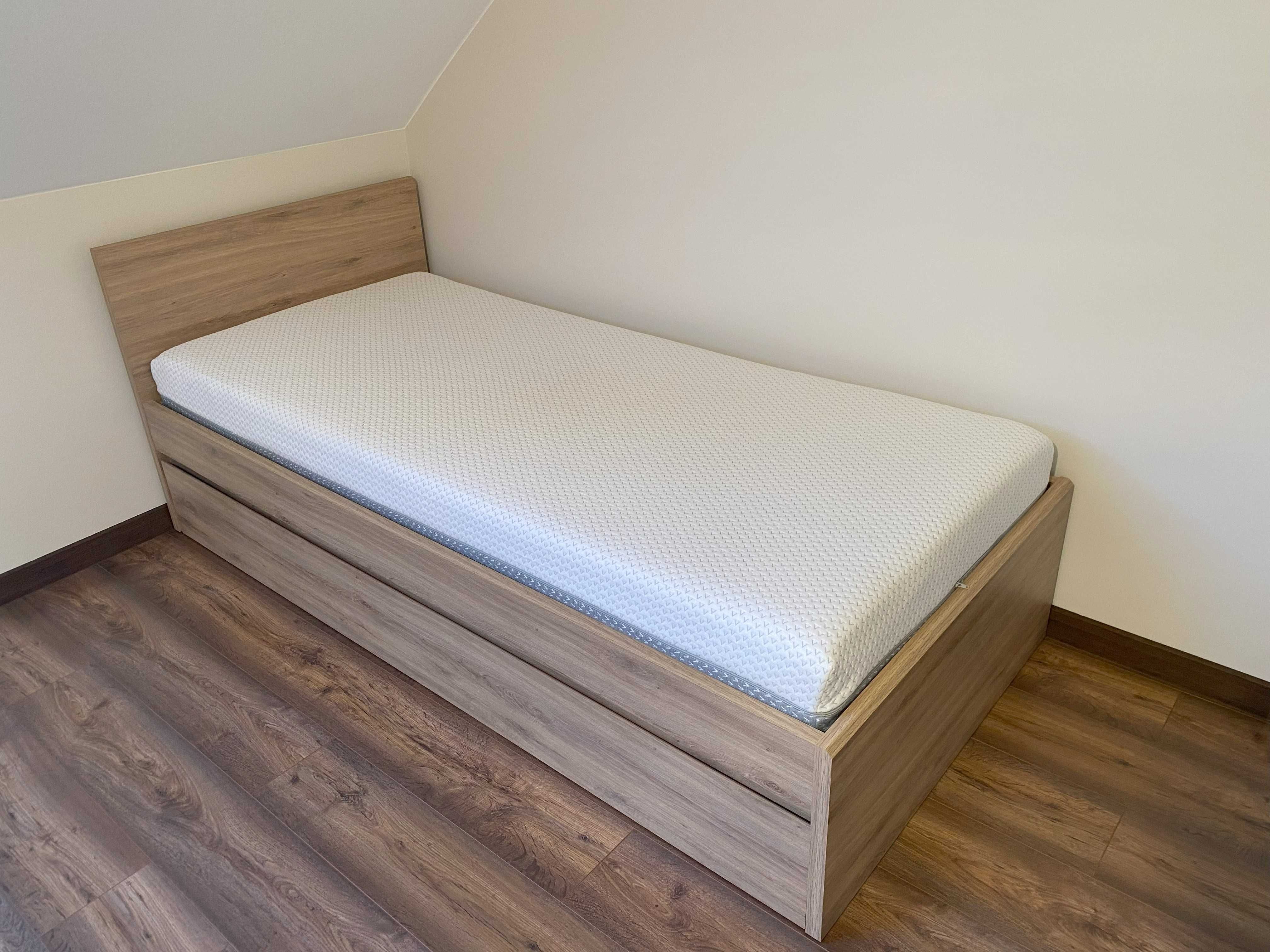 Łóżko pojedyncze z szufladą + materac Jysk  (wymiary 90x200 )