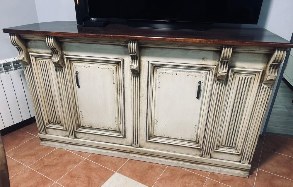 Zestaw mebli do salonu robionych ręcznie