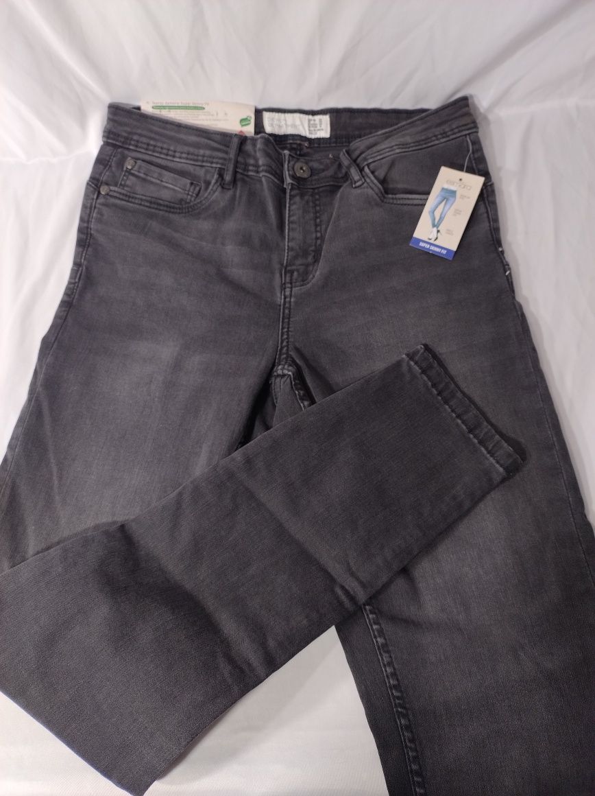 Spodnie damskie r 38 super skinny fit
