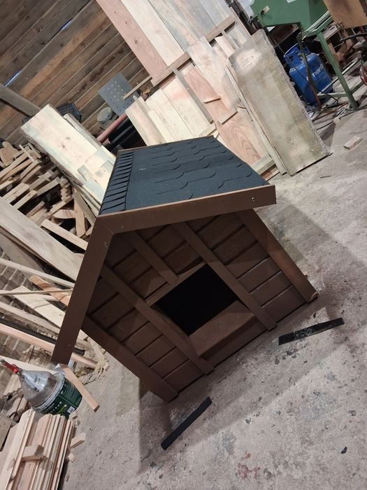 Buda dla psa duża owczarek niemiecki