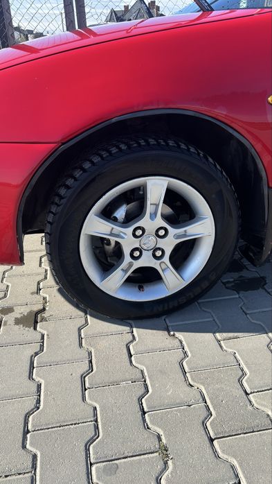 Mazda 323 F 1.5 16 V