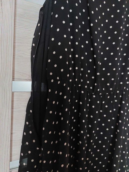 Sukienka rozkloszowana