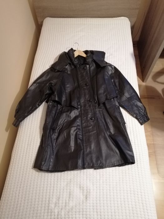 Damski płaszcz skórzany