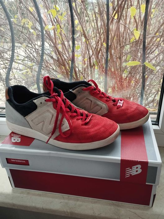 Продам чоловічі кросівки