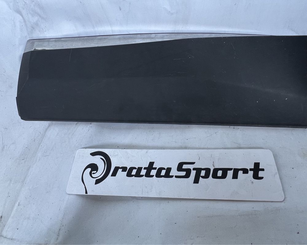 Friso porta esquerda peugeot 3008 gt line