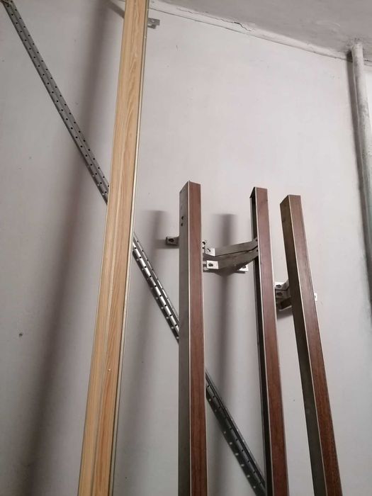 Продаются карнизы 2м и 3м