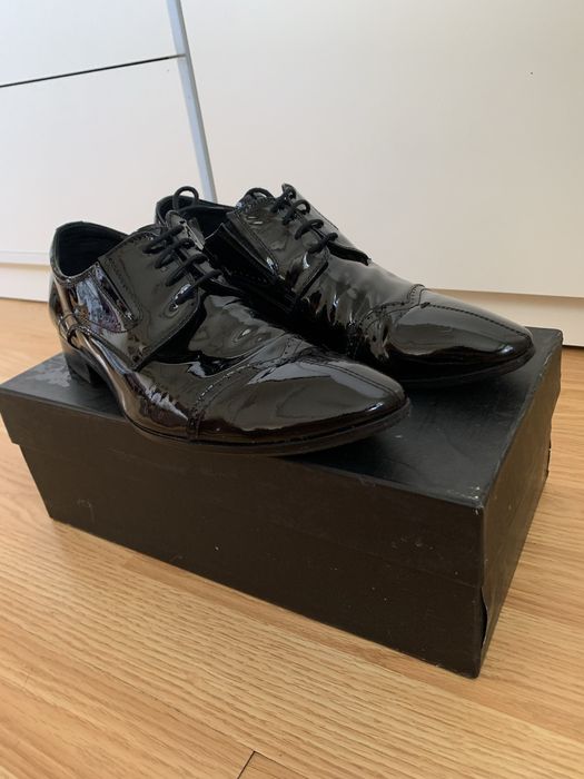 Кожаные брендовые туфли