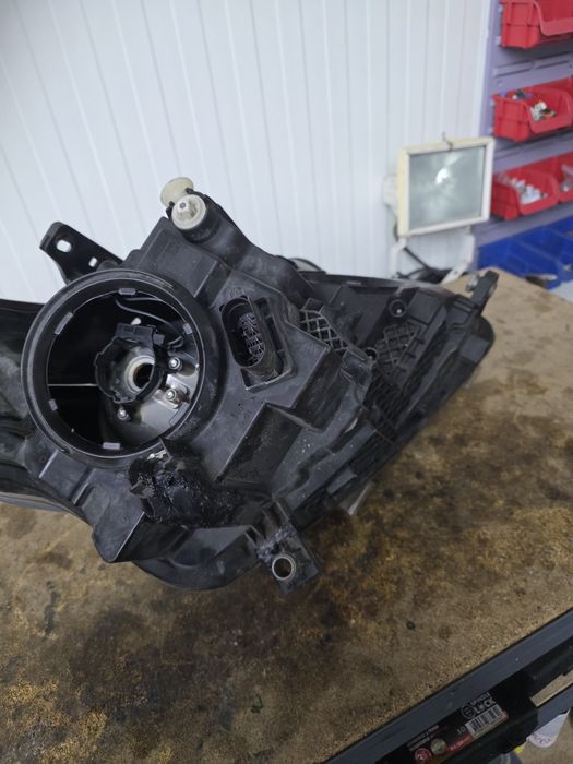 Farol mercedes vito w447