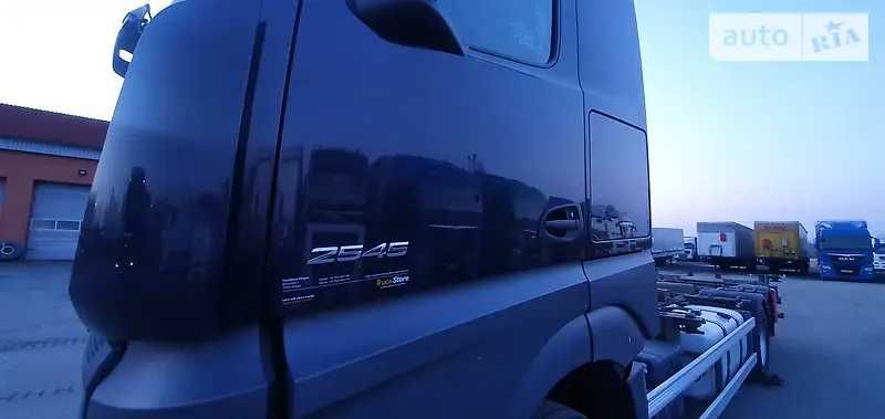Mercedes-Actros 2545