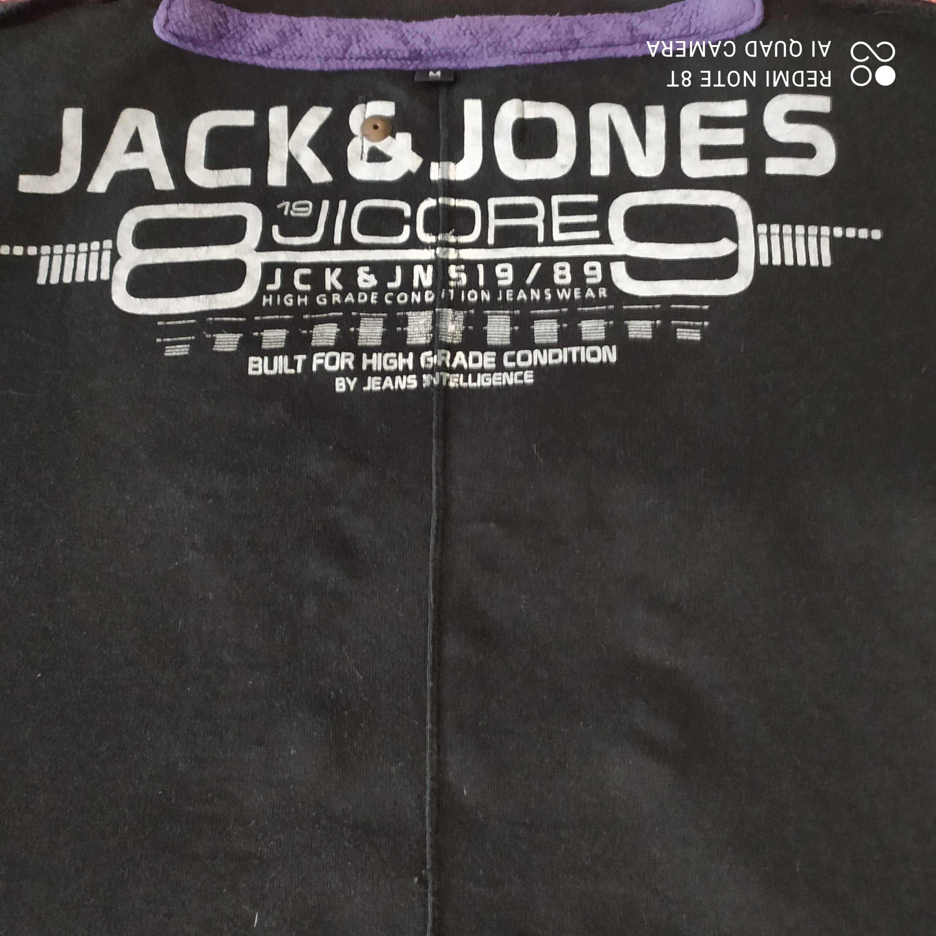 Czarny t-shirt męski z Jack&Jones.