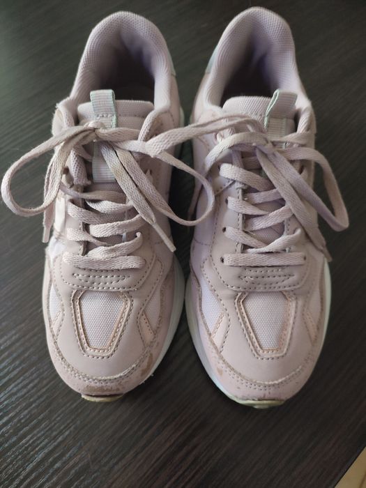 Кросівки для дівчинки