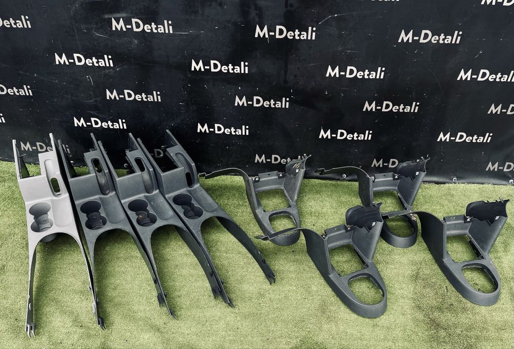 Центральна консоль під торпеди Тоуран центральная консоль Touran Caddy