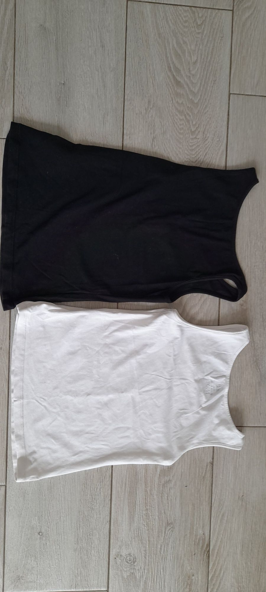 Koszulki H&M biala i czarna