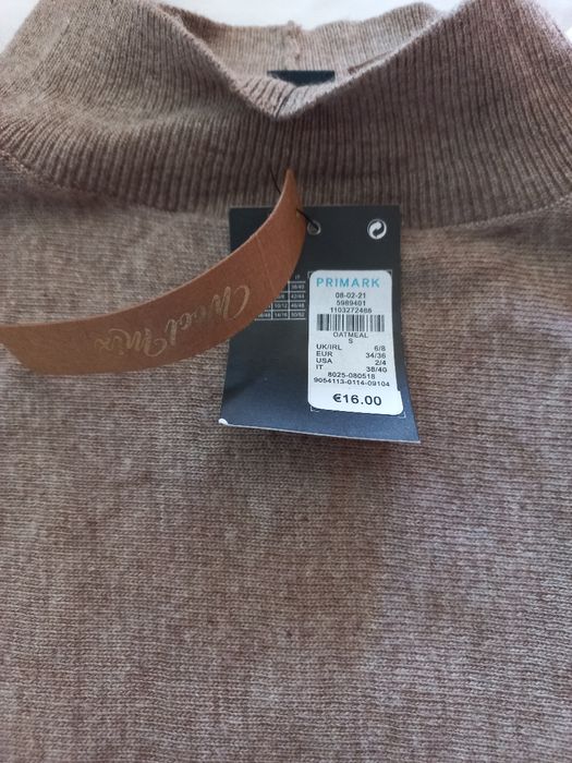 Camisola gola alta bege Primark