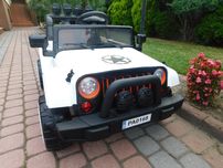 JAREX Terenowy  Auto na akumulator samochód samochody Piekaszów 4x4