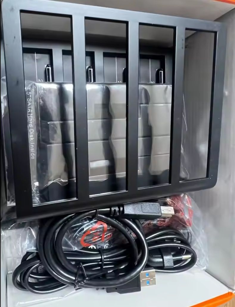 Док-станция 72TB Maiwo K305BU3S для 4 HDD SSD SATA 2,5"/3,5"-USB3.0