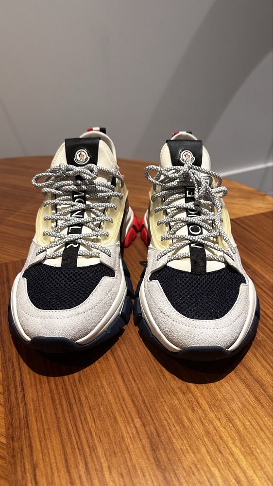 Buty MONCLER 42 Orginal Nowe