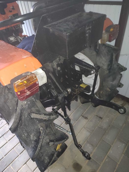 Traktorek ogrodniczy Hinomoto c172 z silnikiem diesla Kubota