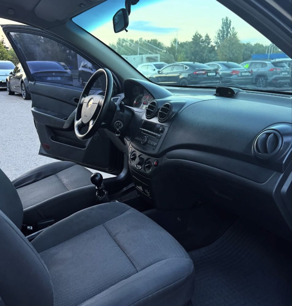 Chevrolet Aveo 2008 год 1.5 газ/бензин!