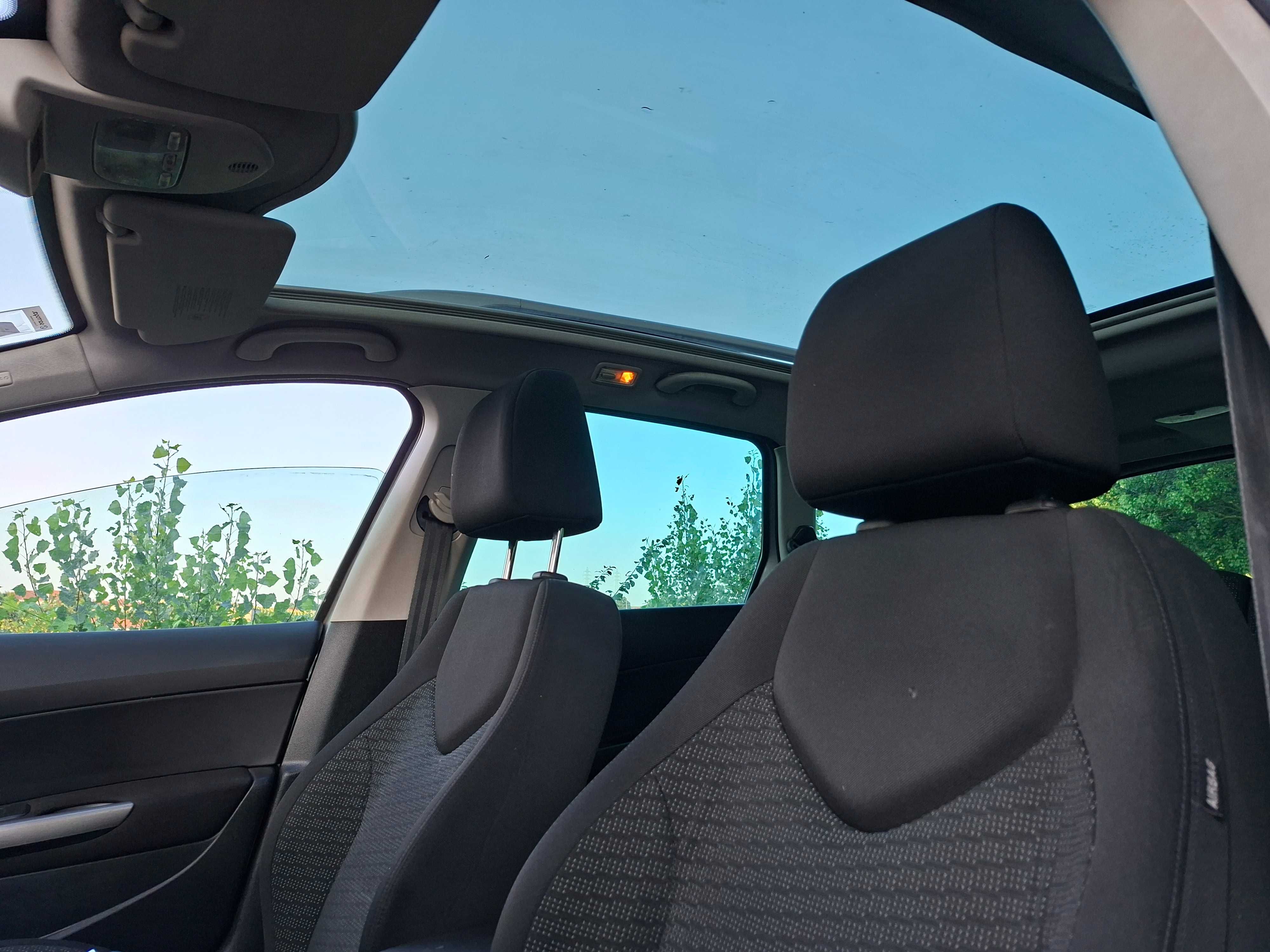 Peugeot 308 sw Hdi 7 lugares com teto