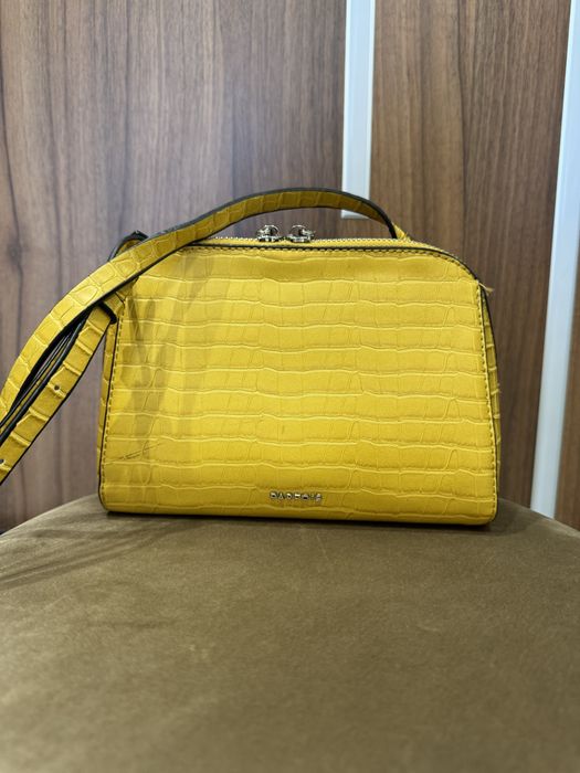 Жіноча сумочка через плече