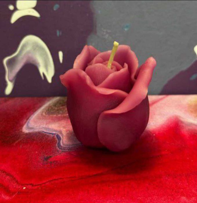 Свічки ручної роботи з бджолиного воску