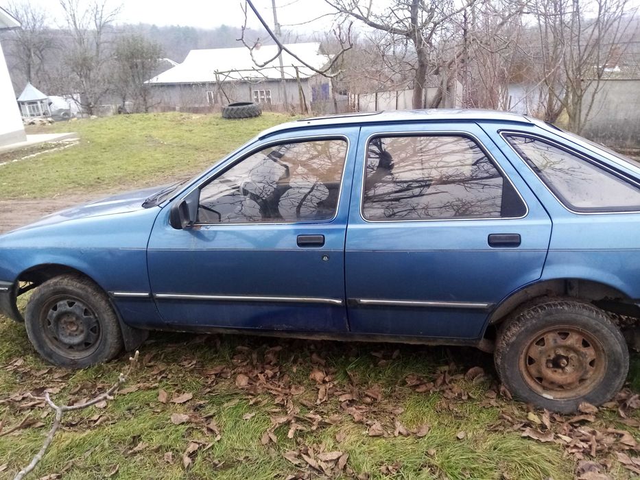 продам форд сієра 1.8 бензин