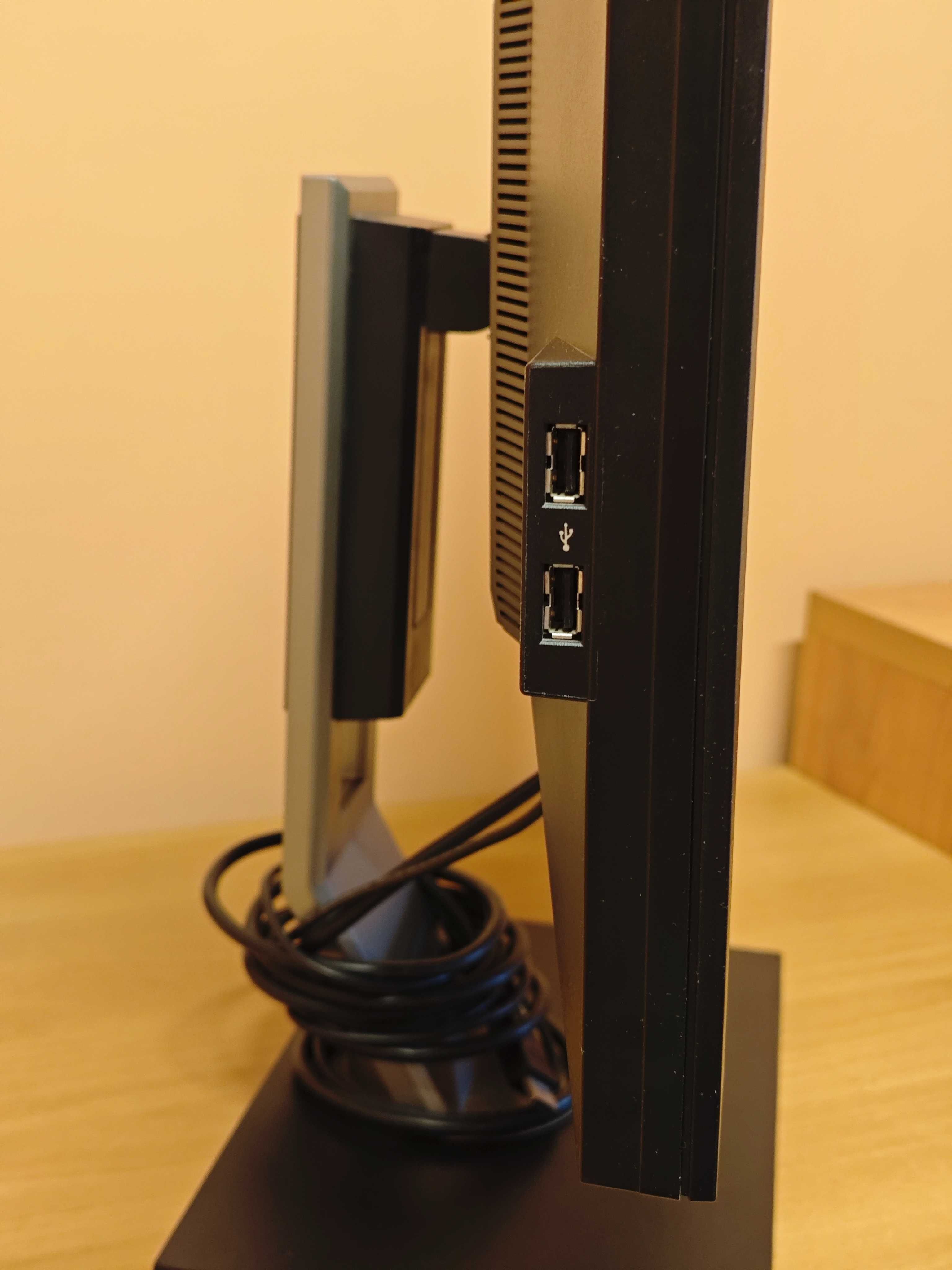 Monitor Dell U2311Hb FHD 23" z pivot i USB hub.