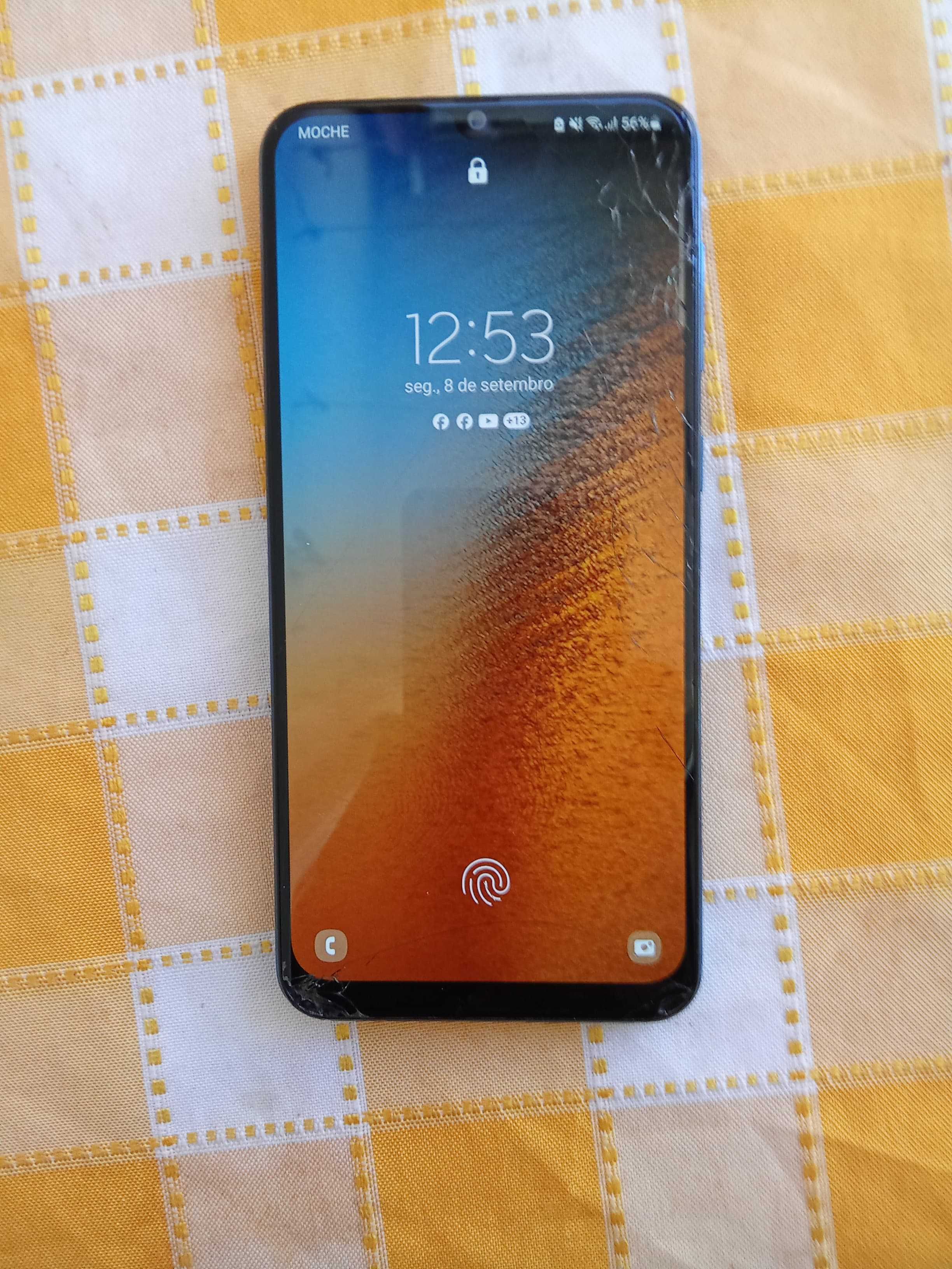 Samsung a50 4gb ram 
128G Armazenamento 
60ZH taxa de atualização
