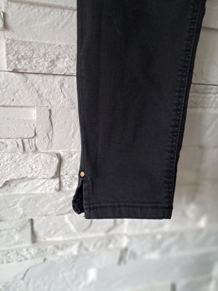Czarne jeansy Reserved rozm L