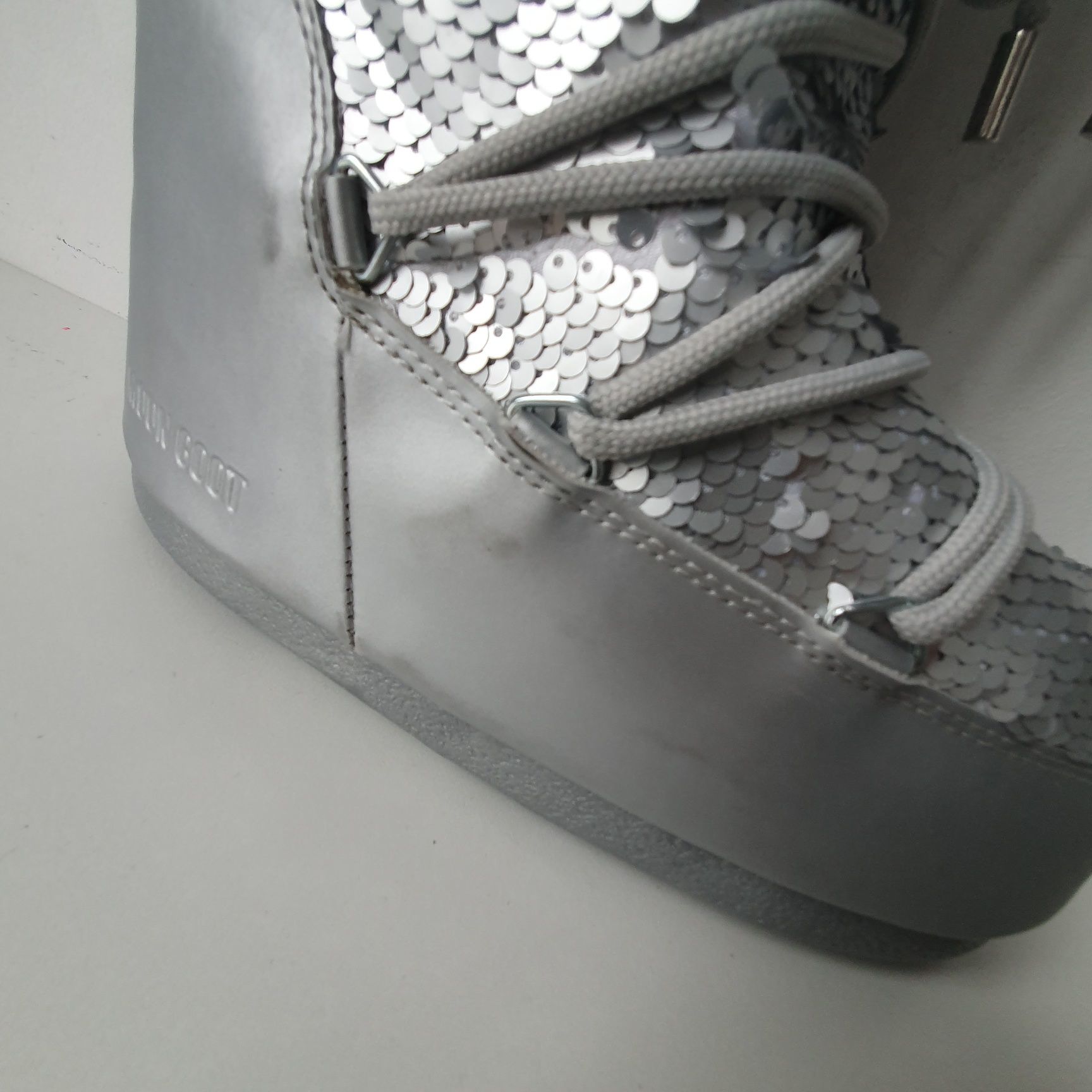 Moon boot a'la Swarovski