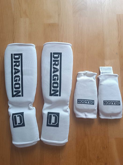 Komplet ochraniaczy do karate na stopy, dłonie DRAGON Fitted -rozm. XS