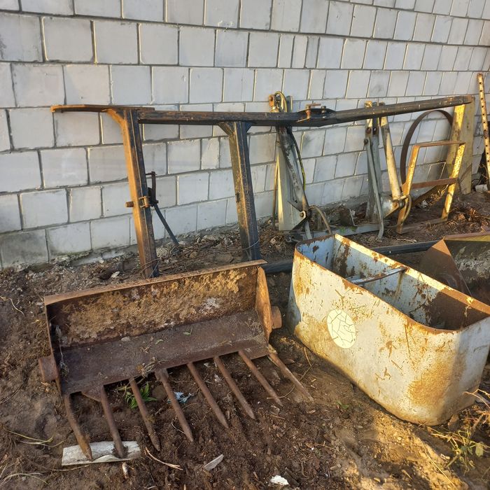 Ładowacz czołowy TUR C330, c335, c335 komplet łyżka widły balast