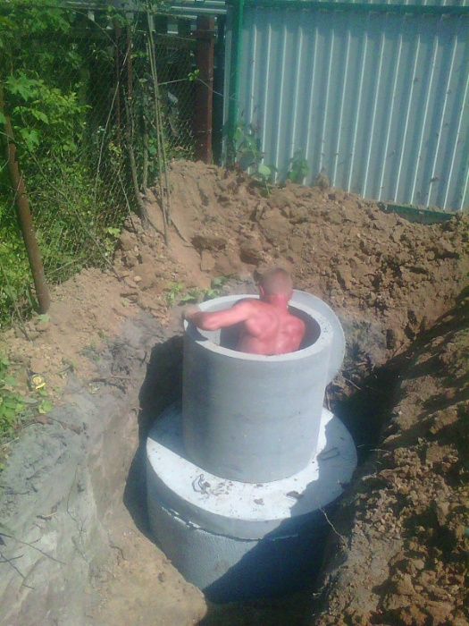 ЗБ кільця Маніпулятор Септик Каналізація Вигрібна яма Копка траншей