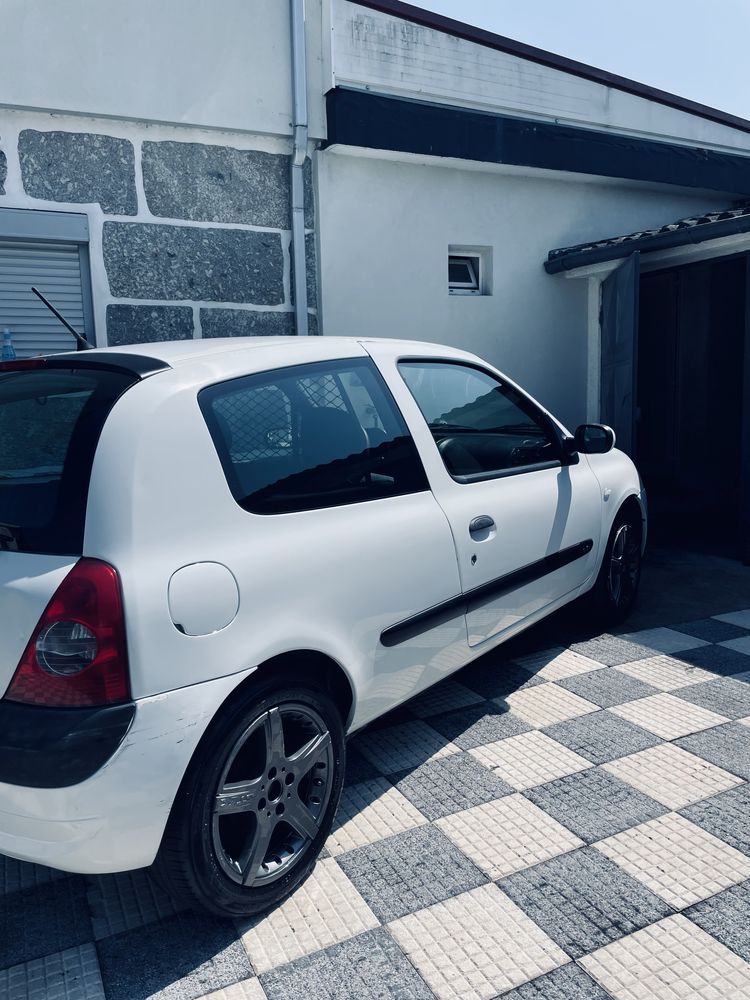 Renault 1.5 DCI Comercial