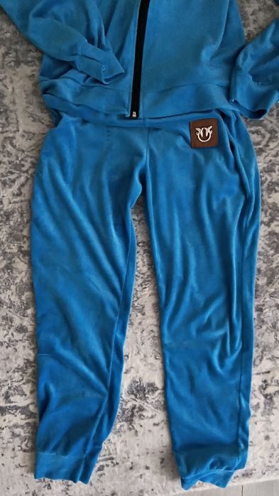 Dres welurowy nirbieski