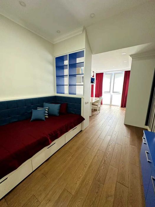 Продам квартиру Метрологічна вул., 109-А