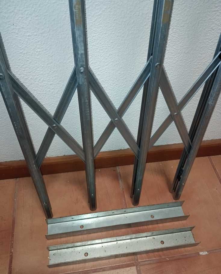 Grade de Segurança tipo Lagarta - Janela Estreita - Reforçada
