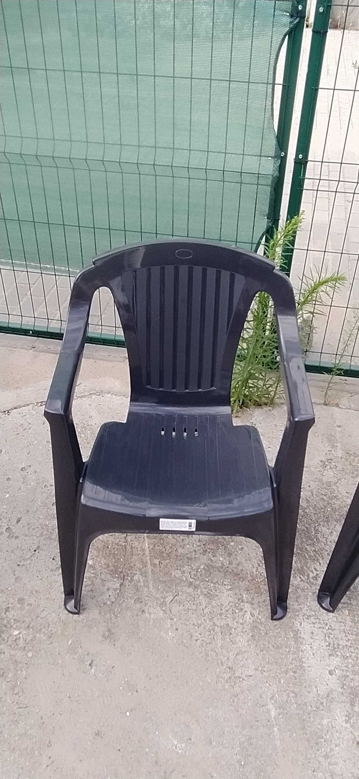 krzesło plastikowe działka balkon taras