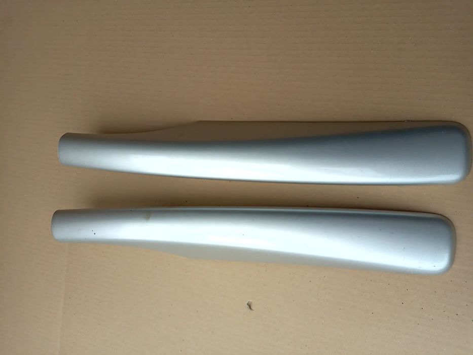 Peugeot 307 SW zaslepka relingu przod lewa