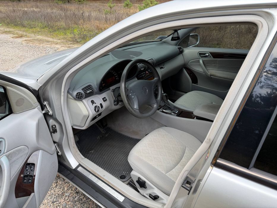 Продам Mercedes C180