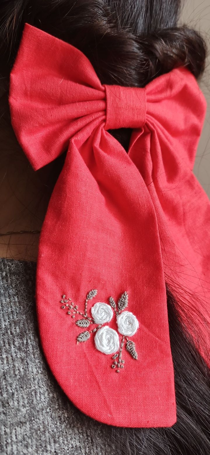 Haftowana biżuteria - kokarda do włosów handmade