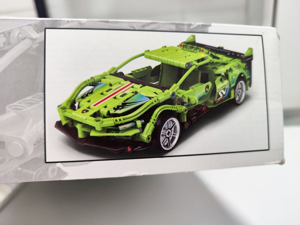 Крутой конструктор Lamborghini Green. Новенький. На 409 деталей.