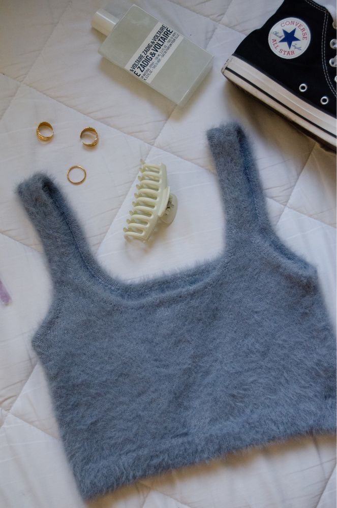 Top azul bebe com pelos