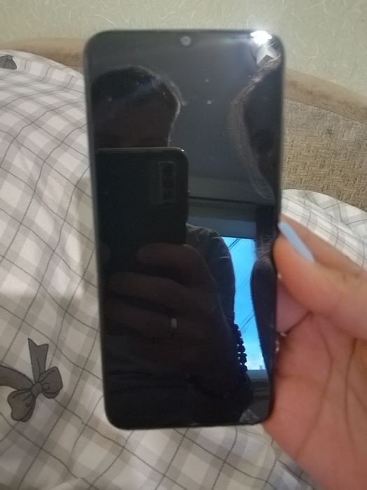 Samsung A04e 3/32GB android 15 батарея тримає довго